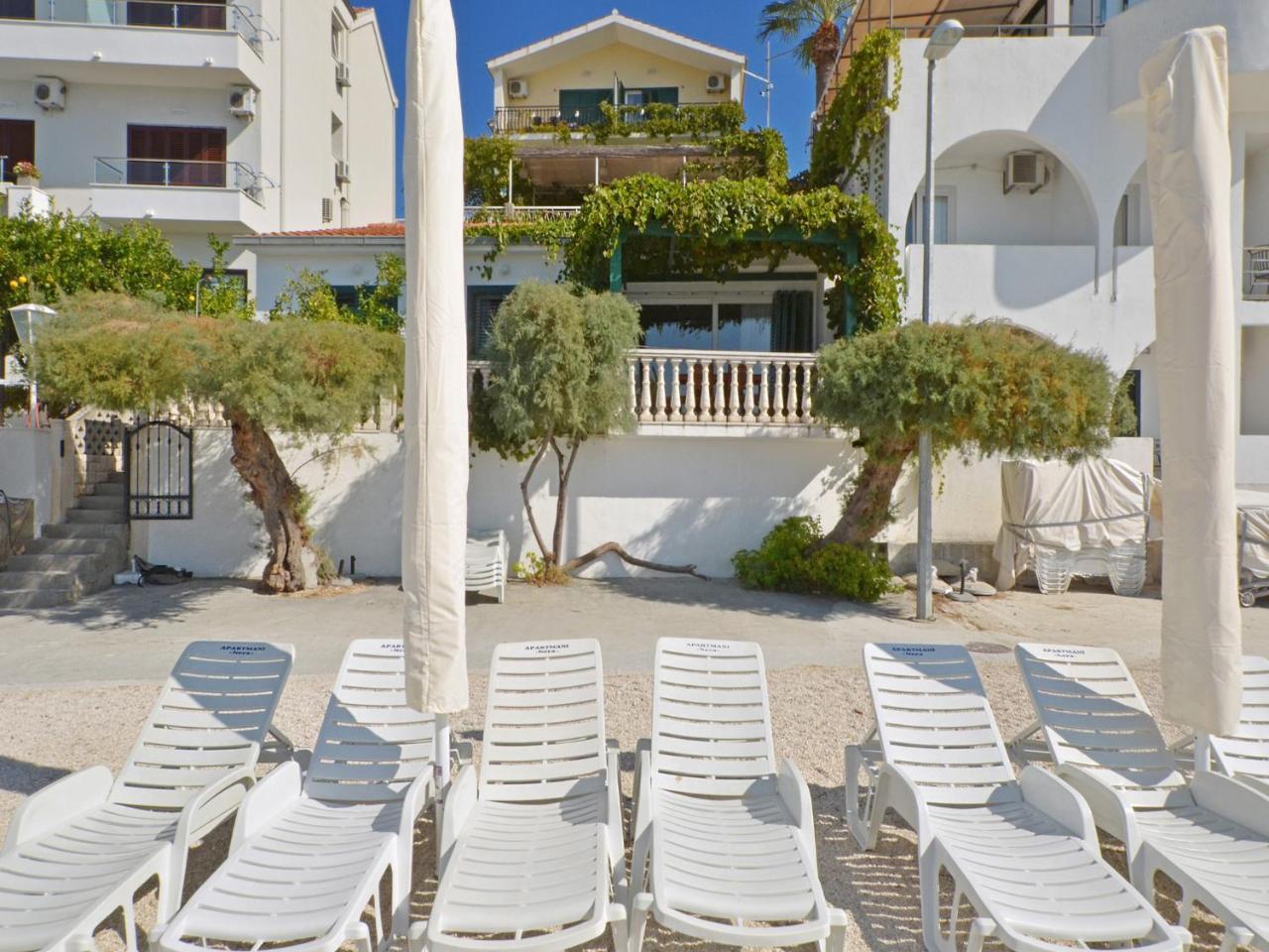 Apartments Nera Podstrana Luaran gambar