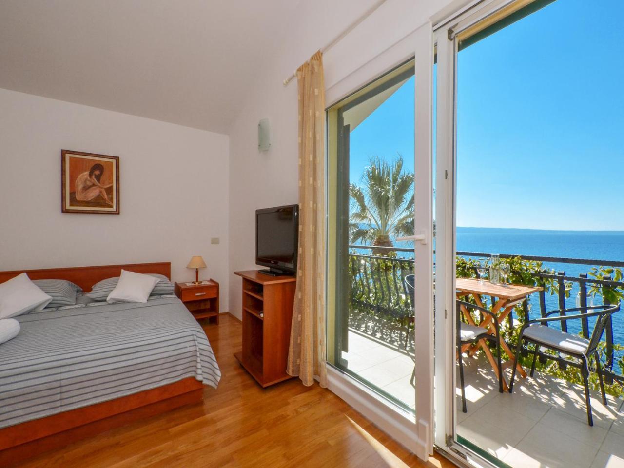 Apartments Nera Podstrana Luaran gambar