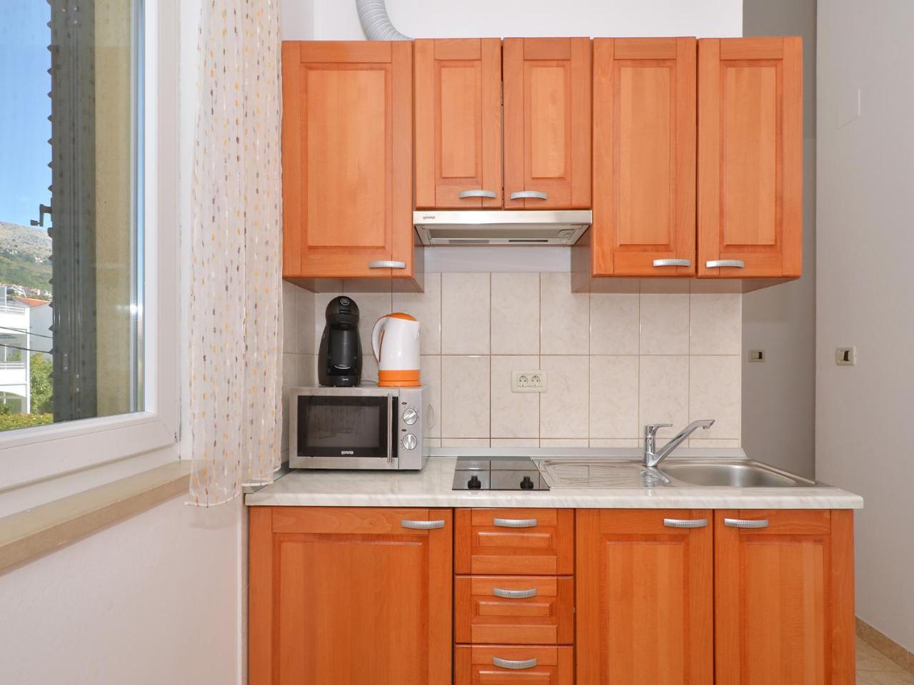 Apartments Nera Podstrana Luaran gambar