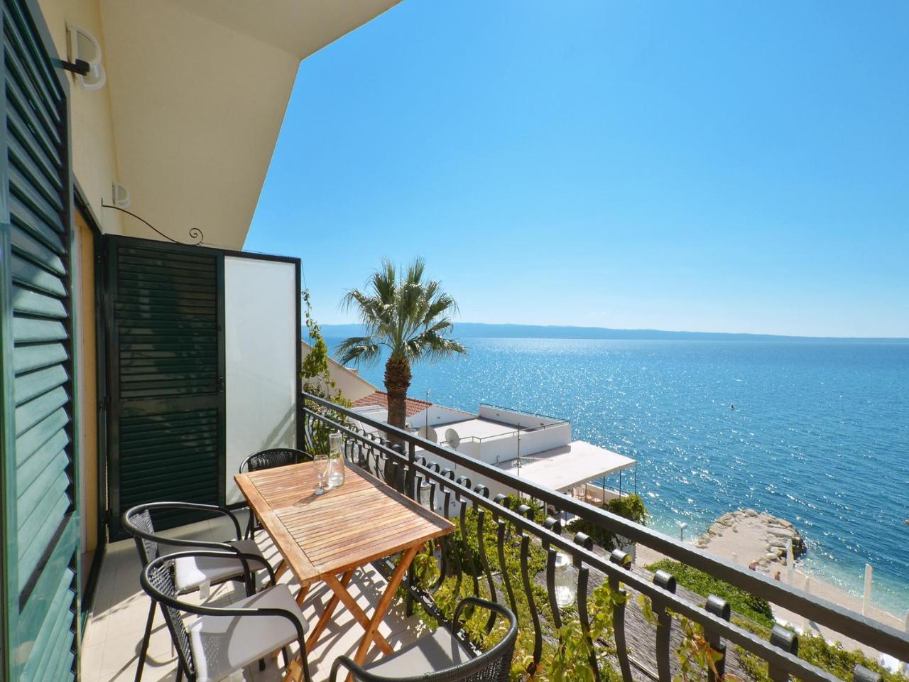 Apartments Nera Podstrana Luaran gambar