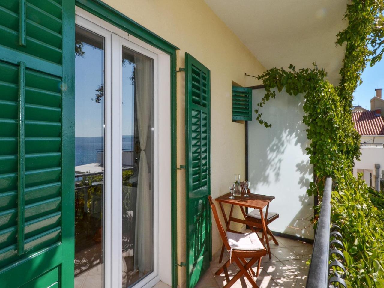 Apartments Nera Podstrana Luaran gambar