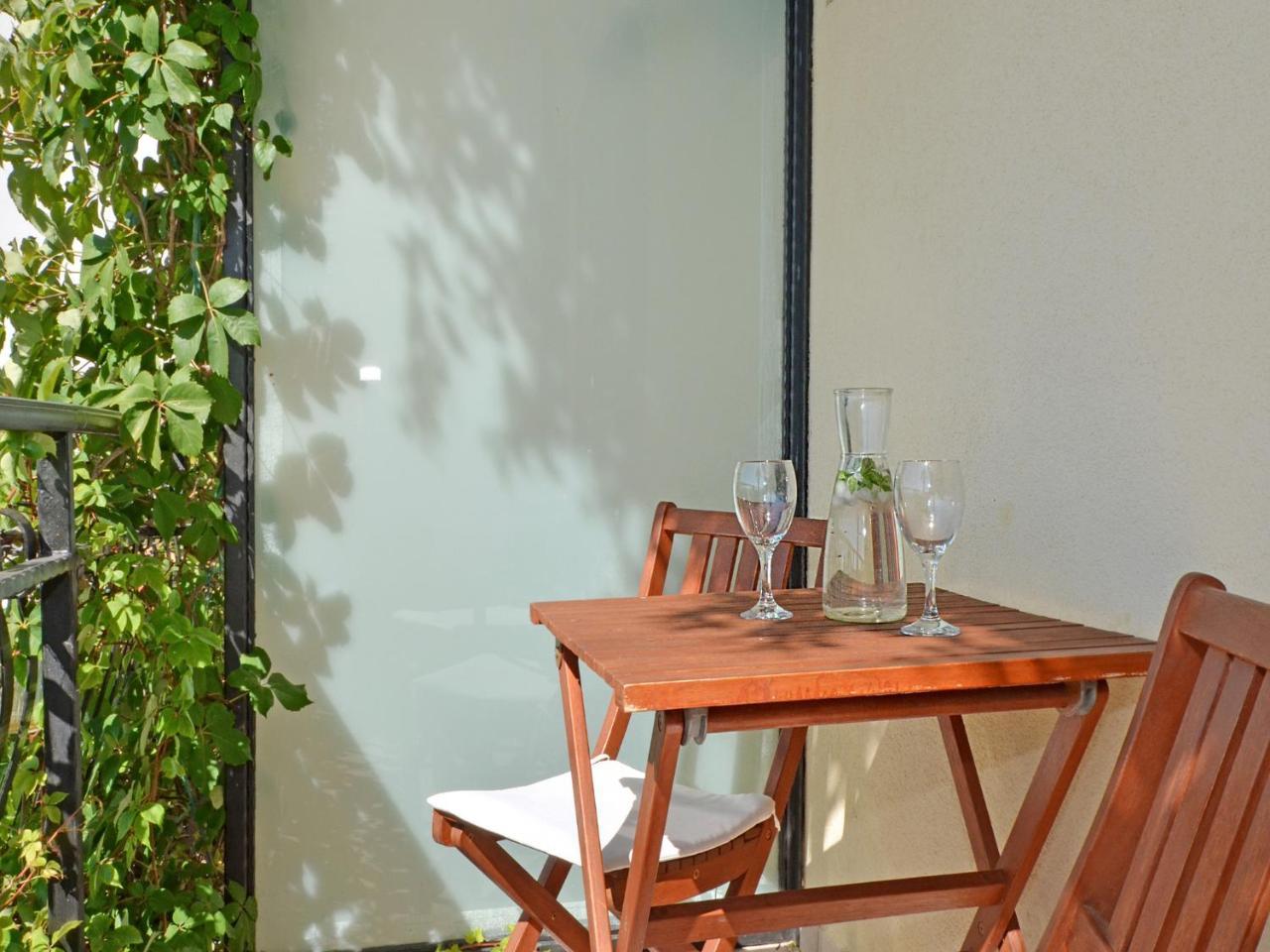 Apartments Nera Podstrana Luaran gambar